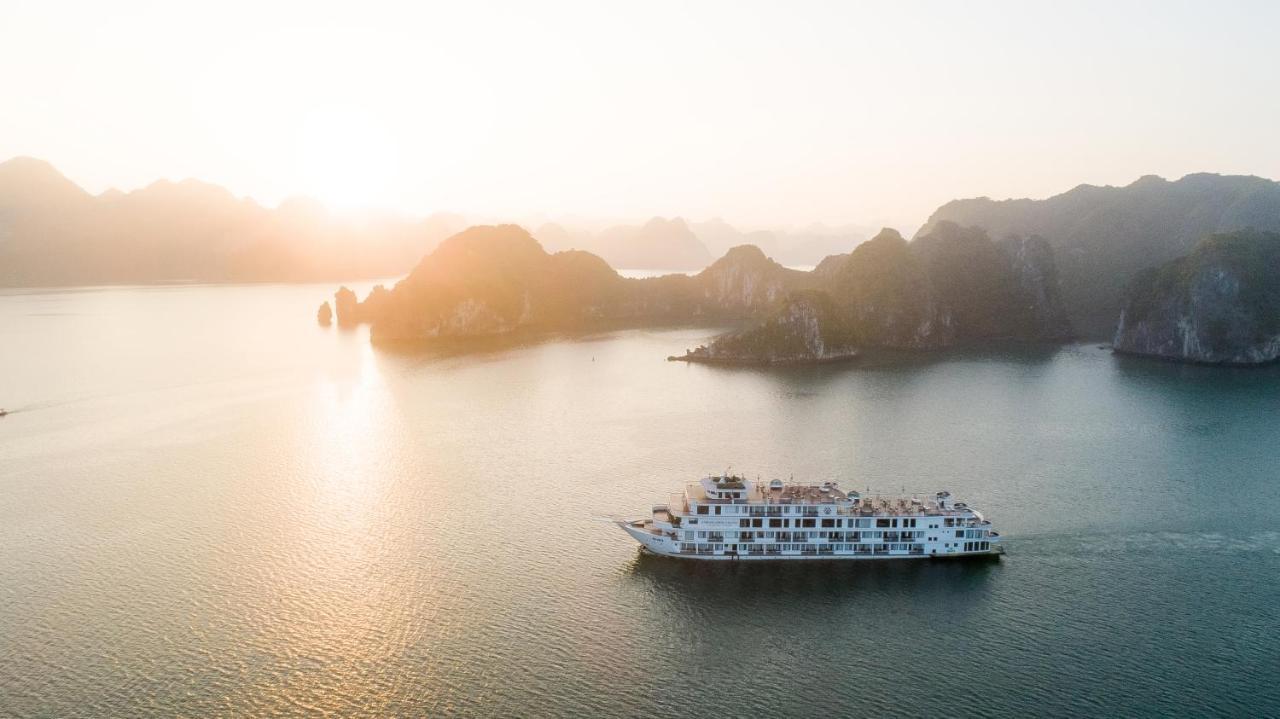 Ambassador Cruise Halong Bay 호텔 하롱 외부 사진