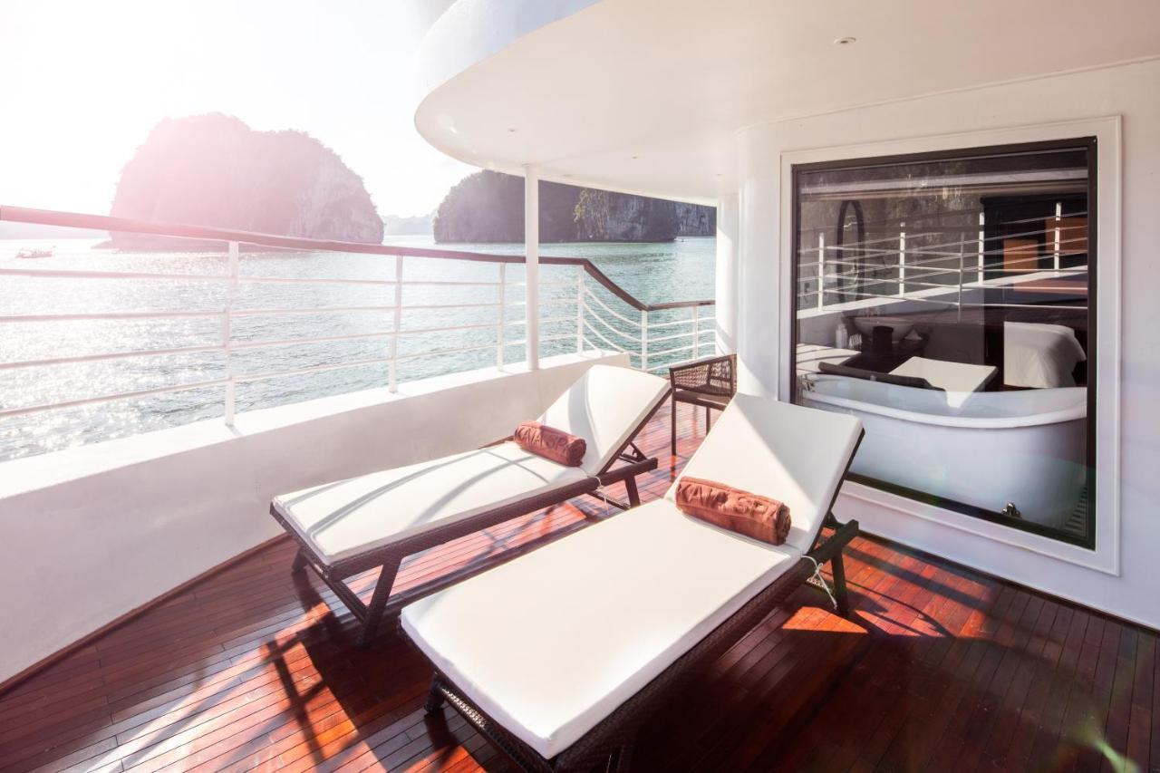 Ambassador Cruise Halong Bay 호텔 하롱 외부 사진